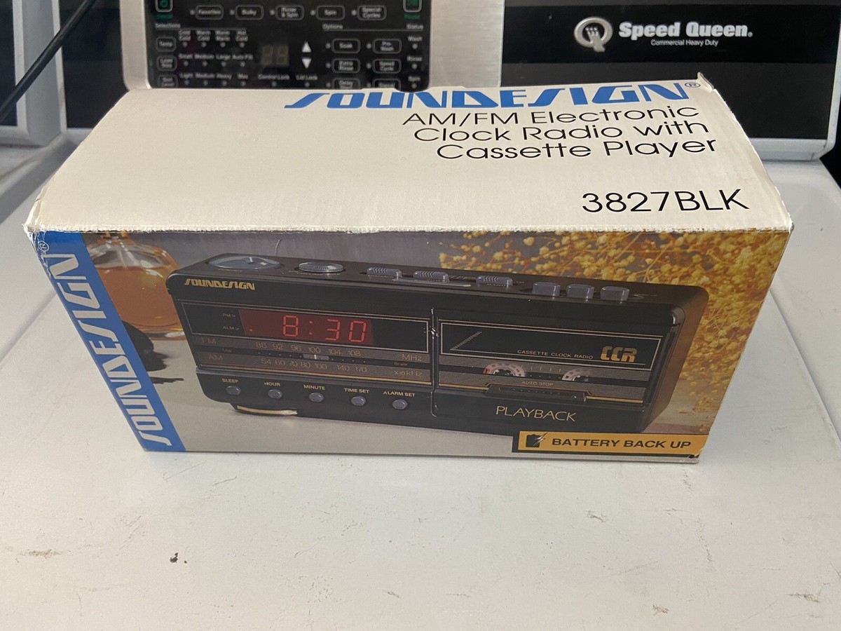 SoundDesign Model No. 3827 Blk Clock Am/Fm Radio And Cassette SoundDesign Model No. 3827 Blk Clock Am/Fm Radio And Cassette