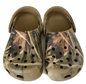 infant crocs camo