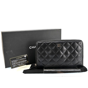⭐良品⭐CHANEL カメリア エナメル レザー エンボス 化粧ポーチ 嬉皮包, 金属质感牛皮革与银色金属, 银色— 精品| CHANEL 香奈儿