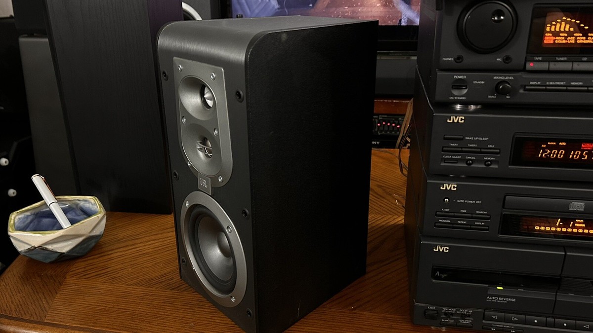JBL ES20 bookshelf speakers 5