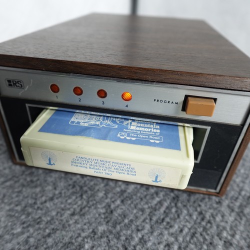 Realistic TR-165 14-1918 Stereo 8 Track Player Wood Cabinet Works Needs Belt