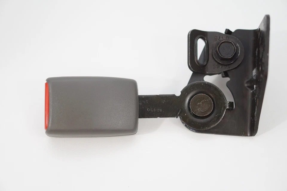 Hebilla de cinturón de seguridad trasero derecho 2ND filas OEM Chevrolet Trailblazer GMC Envoy 02 - 06 ✅ Foto 4 de 4