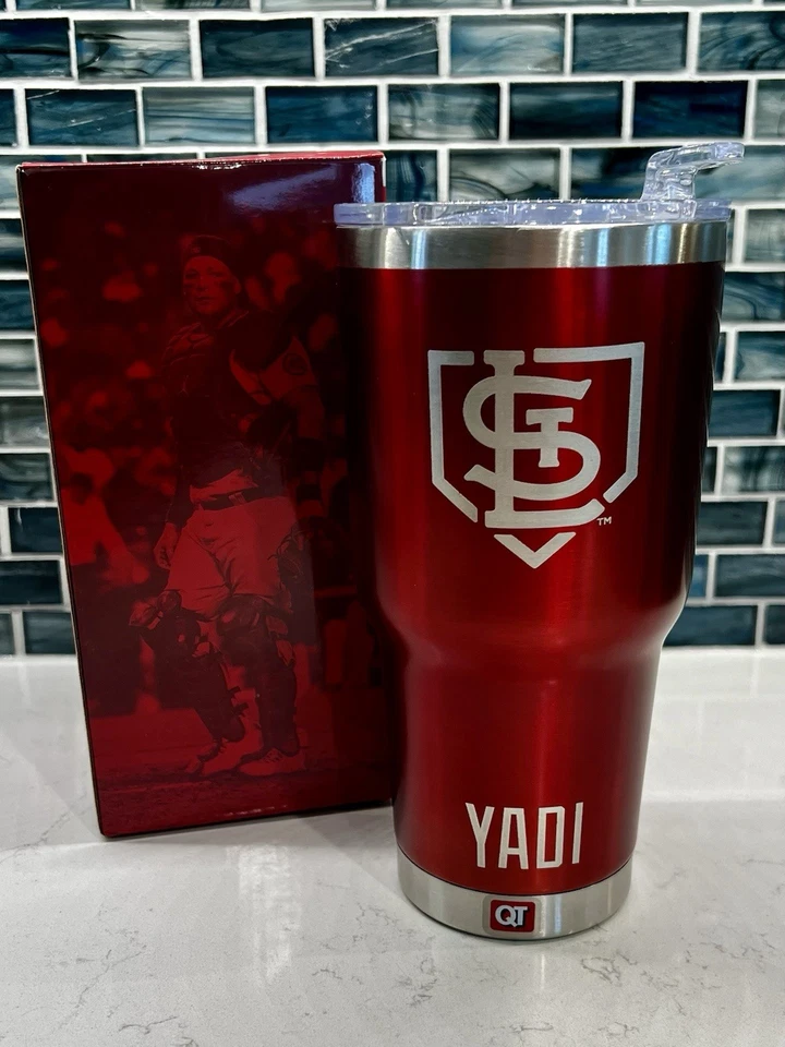 Vaso de acero St. Louis Cardinals YADI Molina 30 oz 19/05/23 SGA rojo metálico Foto 2 de 3