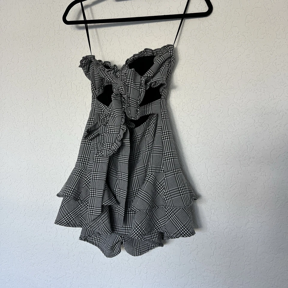 Vestido Mameluco Taylor Swift Street Guinga Volantes Sin Tirantes B&W Mini Mono S Foto 4 de 4