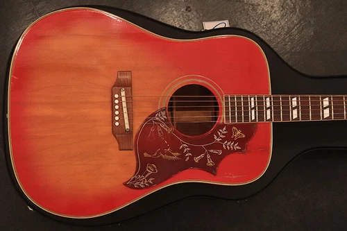 Gibson 1969 Hummingbird Acoustic Guitar [AUTH]