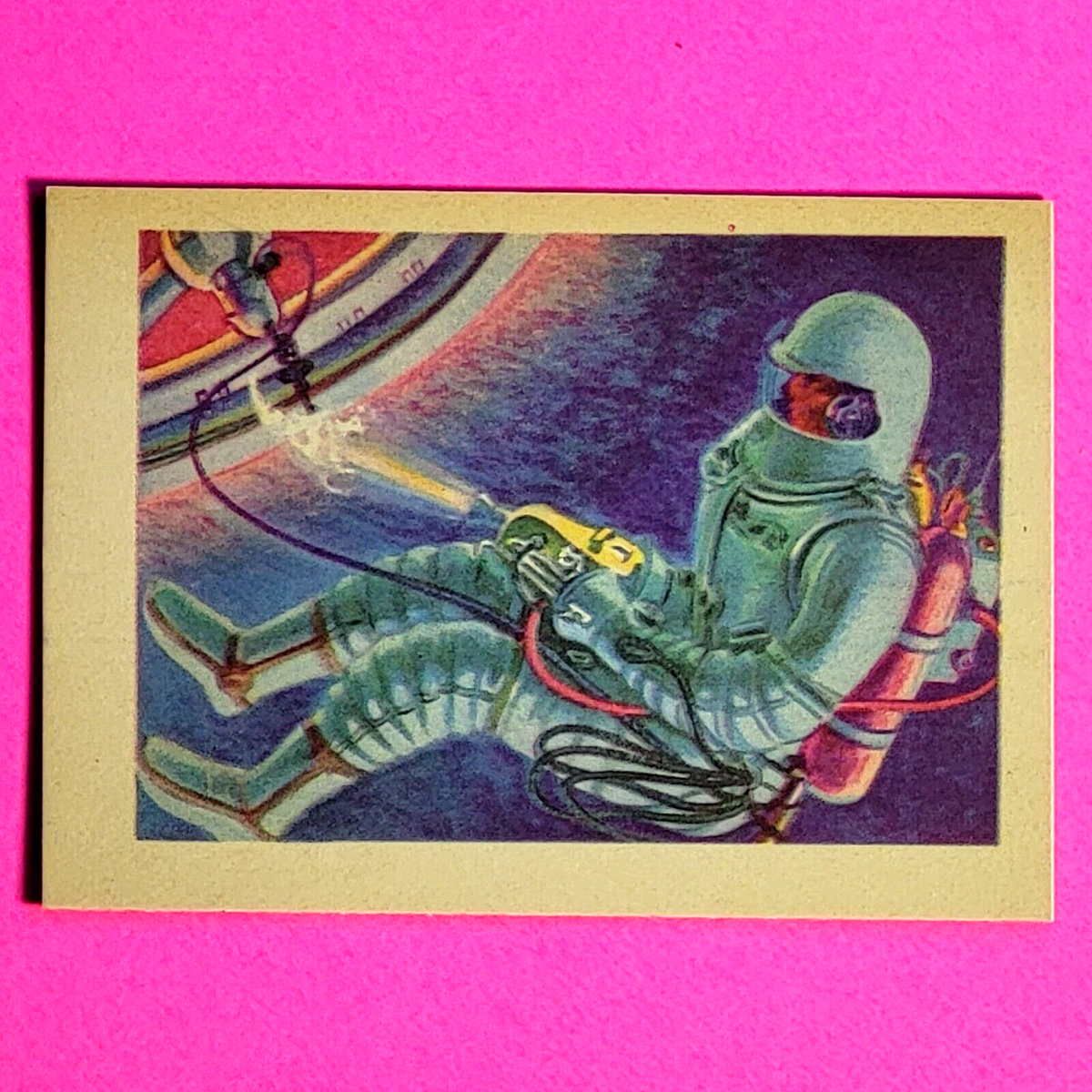 TALES ＯＦＴＯＭＯＲＲＷ　ＮＯ6 1956 Adventure Gum Trading Card #6 The Space Man of the