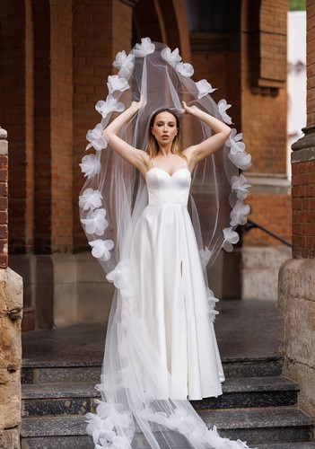 Simple Wedding Dresses Bridal Gown A Line Sleeveless Spaghetti Straps Sweetheart - Picture 5 of 17