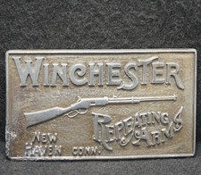 XA11107 VINTAGE 1970s  WINCHESTER  REPEATING ARMS GUN COMPANY MENS BELT BUCKLE