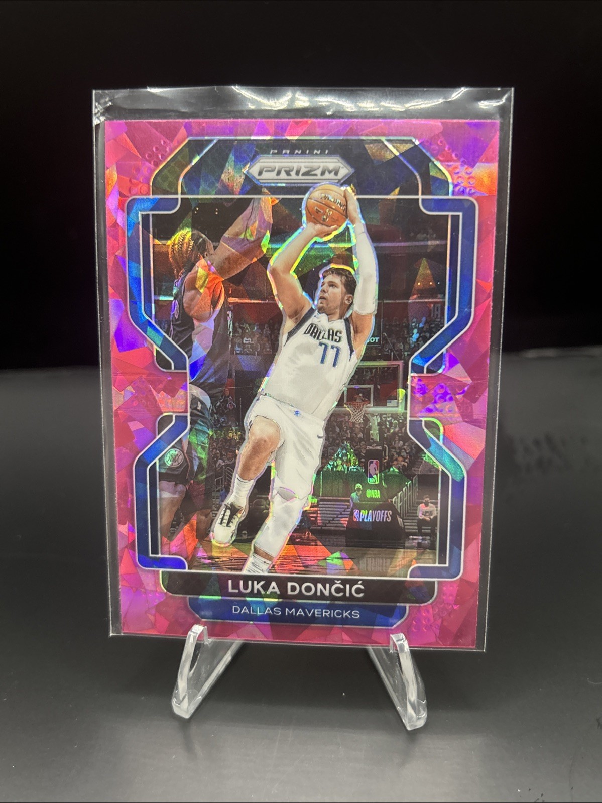 2021-22 Panini Prizm Pink Ice Prizm Luka Doncic #223