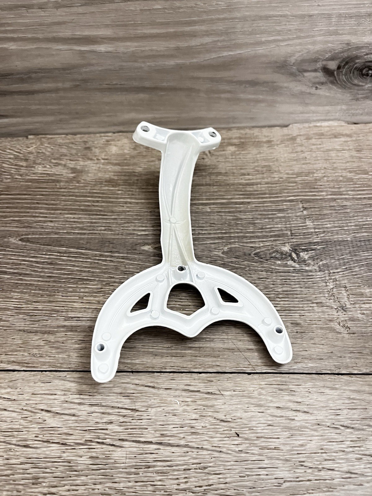 HAMPTON BAY WHITE CEILING FAN E81964 MODEL 513S-G Replacement Blade Arm Only