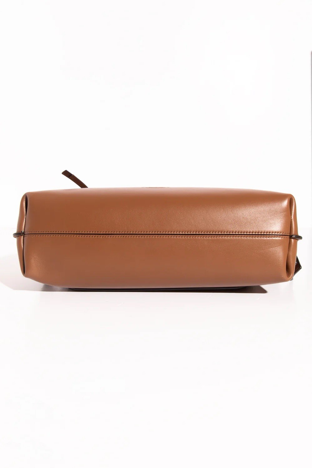 Tod's Brown Medium Wave Top Handle Bag Solid Rectangular Zip Closure Women — image 4