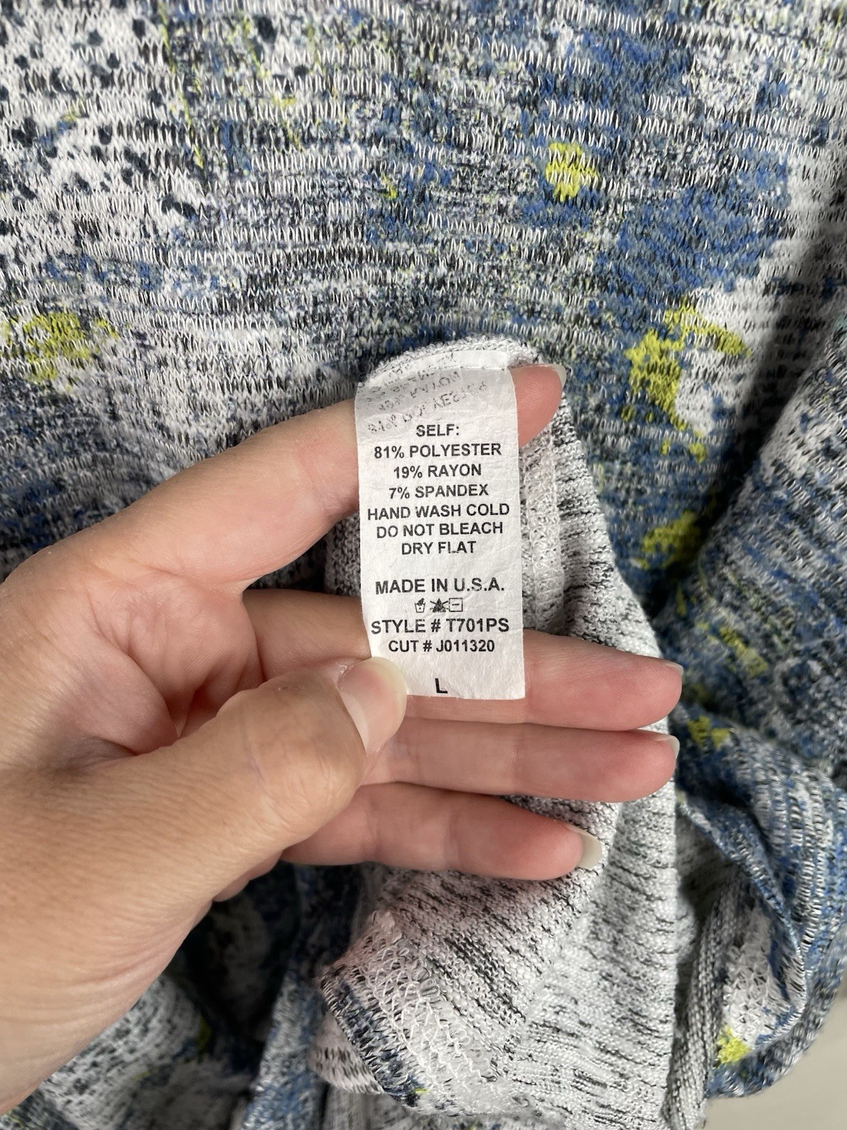 2194. Inoah Gray Lightweight Knit Tunic Top Abstract Print Long Sleeve Sz L