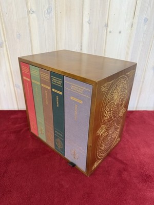 A Whisky Tour of the World Adventskalender Holzbox x 24 LEERE Flaschen + Buch