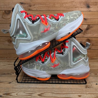 Nike Basketballschuhe Damen Größe UK 6 LeBron 19 Fast Food Court Turnschuhe GS