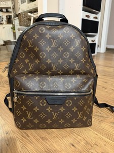 dkny saffiano leather backpack Amazon.com | Women's backpack,BLACK/GOLD,1SZ Color:Taupe-Gold style staple that will Skyrim – Dzieła – After School Adventures