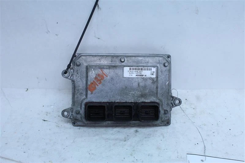 Computadora ECU ECM HONDA CIVIC 2009 09 2010 10 2011 11 AUTO 1,8 L 1138747 Foto 2 de 4