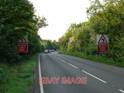 PHOTO  REDUCE SPEED NOW QUEUE OF MOTORISTS WAITING THEIR TURN TO READ THE OBSCUR