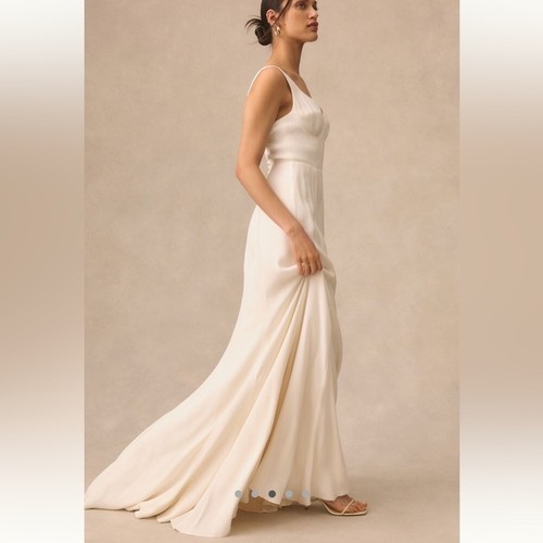 New Reformation Lecce Dress | 4 - Picture 3 of 9