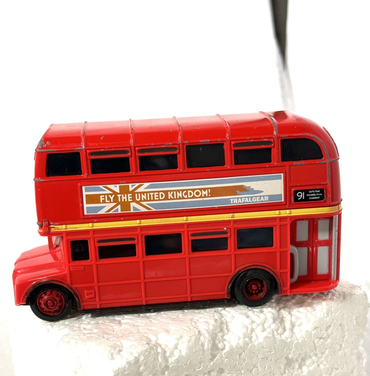 カーズ オーバーサイズ DOUBLE DECKER BUS Disney Pixar Cars