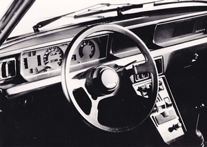 Fiat X1/9 L.H.D. LENKRAD & ARMATURENBRETT FOTO.