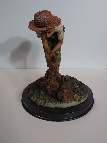 Furry Friends Figurine - Picture 2 of 4