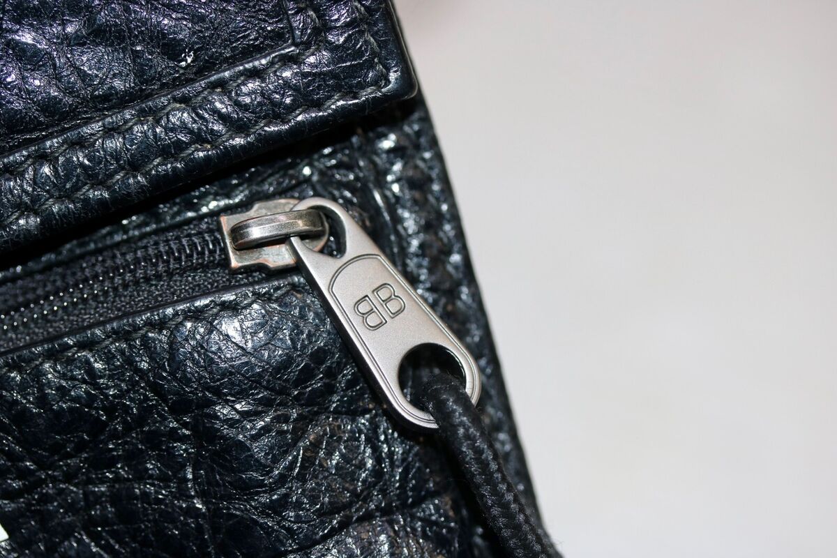 Balenciaga Men's Explorer Small Pouch Crossbody Bag Black Balenciaga Men's Explorer Small Pouch Crossbody Bag Black