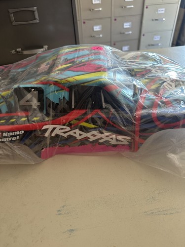 TRAXXAS SLASH BODY SHELL: 1/10 Scale -NEW- - Picture 7 of 8