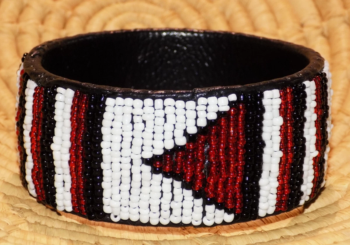 Maasai store beaded bangles