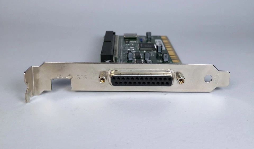 ADAPTEC - AVA-2906 controller SCSI SE - 32bit PCI - DB25 per PC e Mac - Immagine 3 di 4