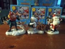 5 Rudolph The Red Nosed Reindeer Figurines. Made by Enesco. Christmas Decor. Lot