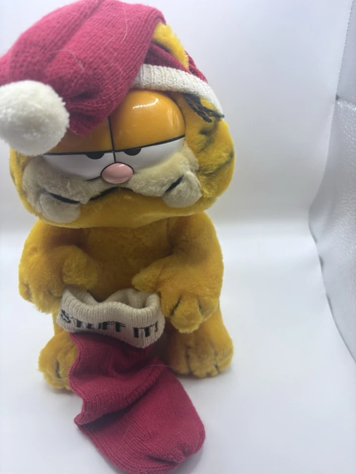 Garfield 1978-1981 Vintage Christmas Holiday Plush Stuffed Animal Toy - Image 4 of 4