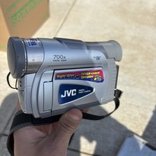 JVC GR-D30U 700x Digital Zoom MiniDV Handheld Digital Video Camera With Battery