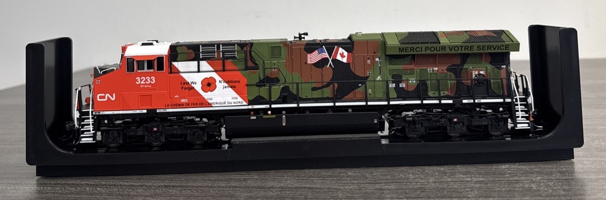 InterMountain HO #497109S-02 Canadian National ET44AC Veterans