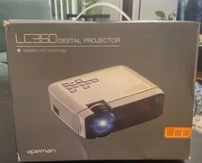 Apeman LCD LC350 Portable Digital Projector w Original Box