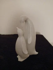 Crowning Touch White Porcelain Mama and Baby Penguin pair
