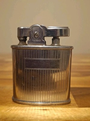Vintage Ronson Triumph Pocket Cigarette Lighter Made USA Deco  Sparks with Box