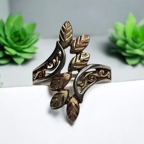 Black Hills 10K Gold & Sterling Vintage Ring  With Multi Color Gold Leaves Sz 6