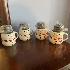 Williams Sonoma Snowman Hot Cocoa Mugs.  No Frother.  Brand New. Set Of 4