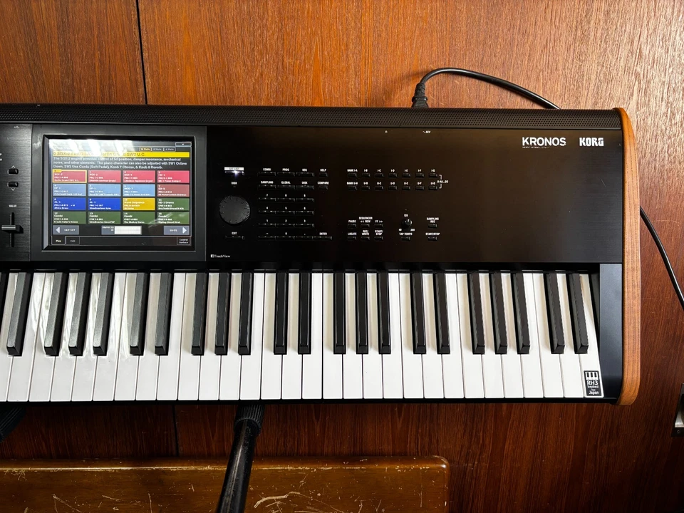 Korg Kronos 2 73 Key Workstation Keyboard ver 3.1.2 w/ case - Image 3 of 4