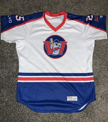 winnipeg goldeyes jersey