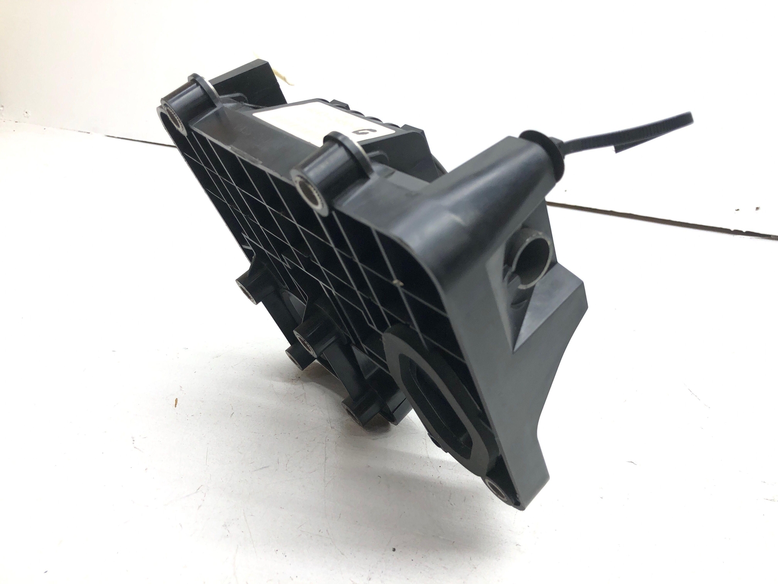 2011-2020 ASTON MARTIN RAPIDE BRAKE PEDAL ASSEMBLY 4G43-2450-B OEM