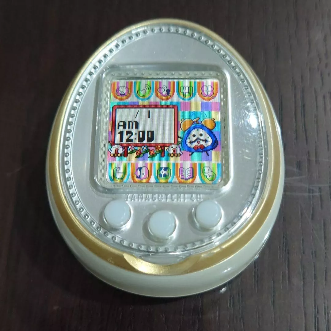 Bandai Tamagotchi 4U White