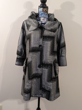 Damee Inc. Black & Silver Quarter Swing Stretchy Abstract Design Jacket Coat