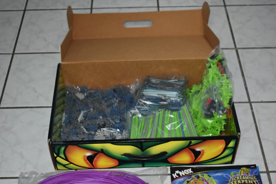 K'NEX Sealed Screamin Serpent Coaster Open Box M Number 63153 2001 Complete - Image 4 of 4