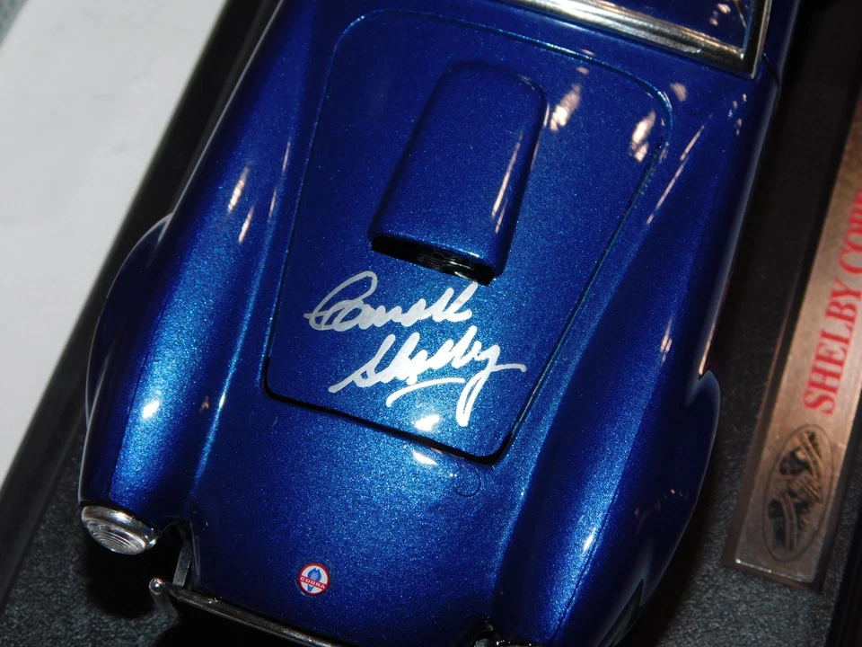 CARROL SHELBY SIGNED + COA - Shelby Cobra 427 1965 - HERITAGE MINT 1:24 DIECAST - Image 3 of 4