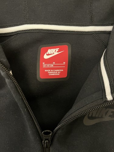 NIKE Tech Fleece Full Zip Hoodie Junior Medium Black New Season - Picture 2 of 5