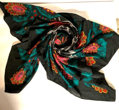 VTG PAISLEY & CHECK DIANE VON FUERSTENBERG The Color Authority SILK 42 in Square