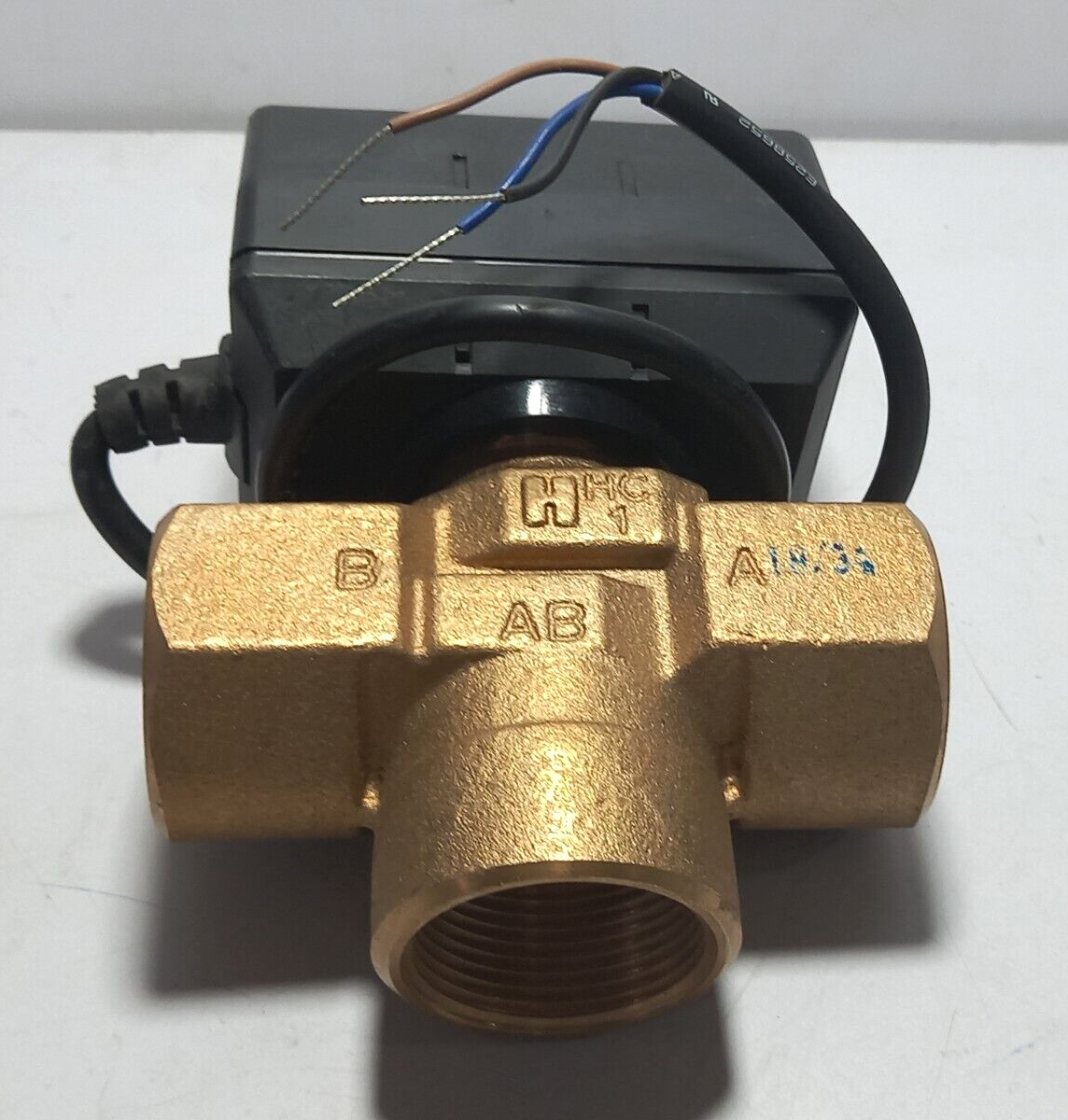 Honeywell VC7931 Modulating Control Valve / 140 Sec. Modul Actuator