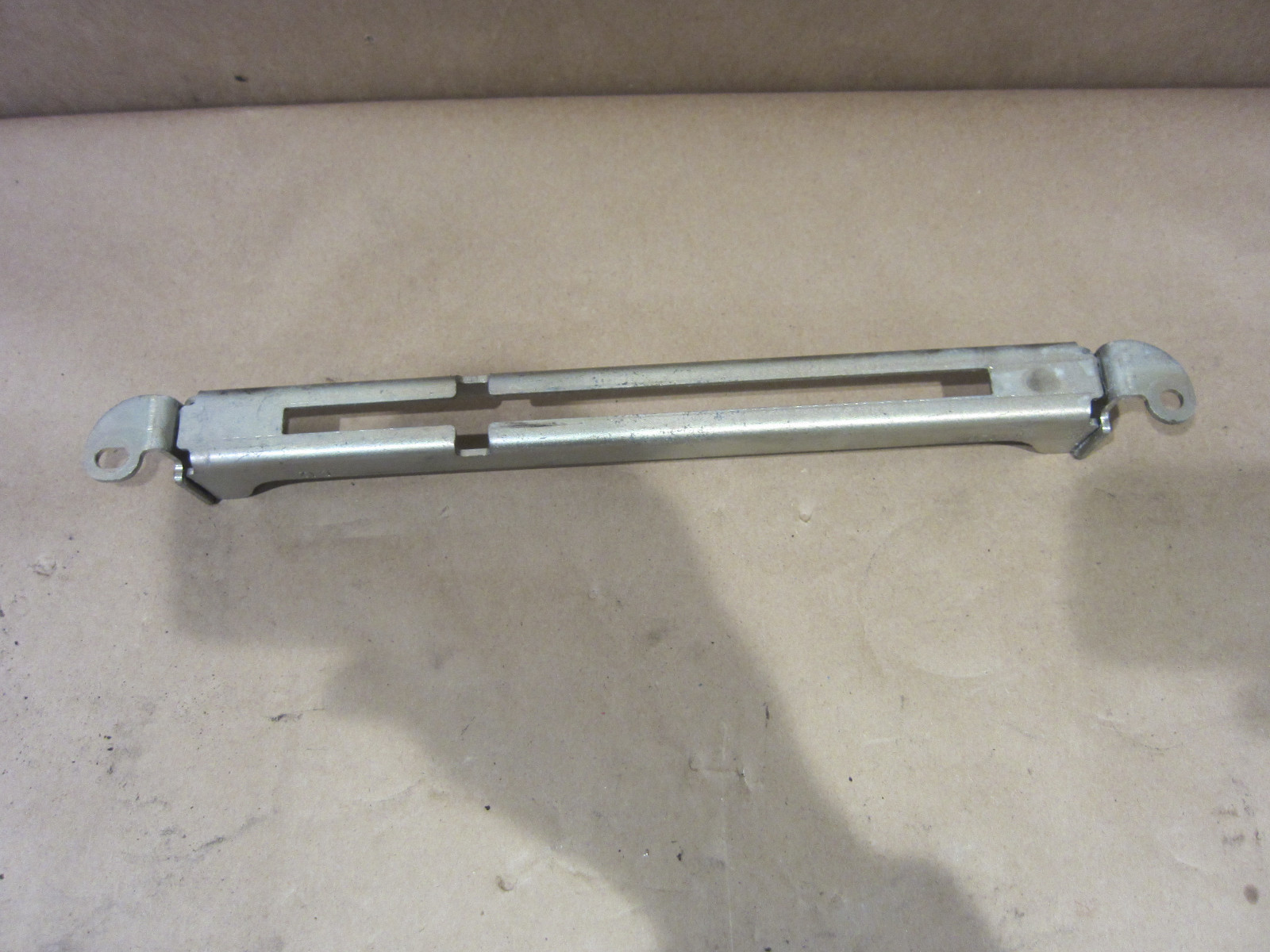 Ferrari 458, 599, California - Equaliser Bracket For E-Brake Cable - P/N 283126