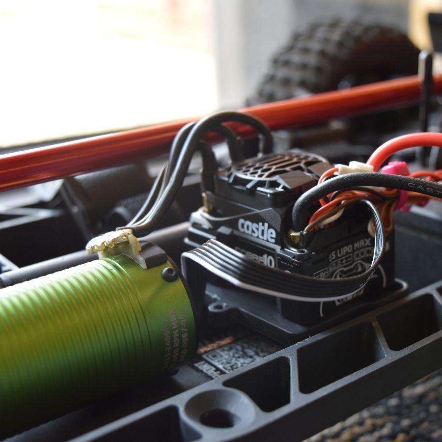 Castle Creations Cobra 10 6S Max 25.2V ESC w/1415-2400Kv Brushless Motor Combo